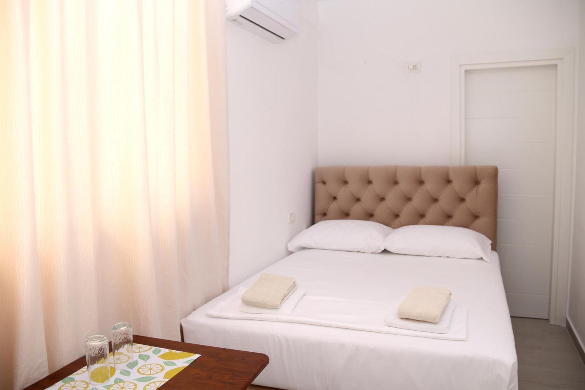 Vila Jovani Sarande Luaran gambar